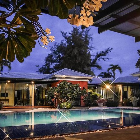 Villa Navin Pantai Jomtien Luaran gambar